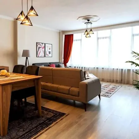 Apartamento Nisantasi Cadde Uezeri.metro Istasyonu 1 Dakika *